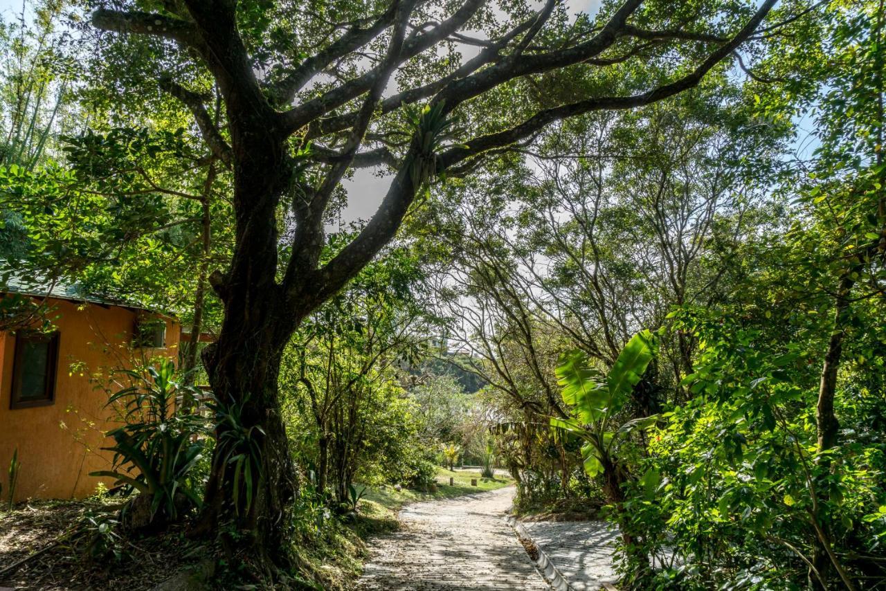 Coracao Da Terra Praia Do Rosa Bagian luar foto